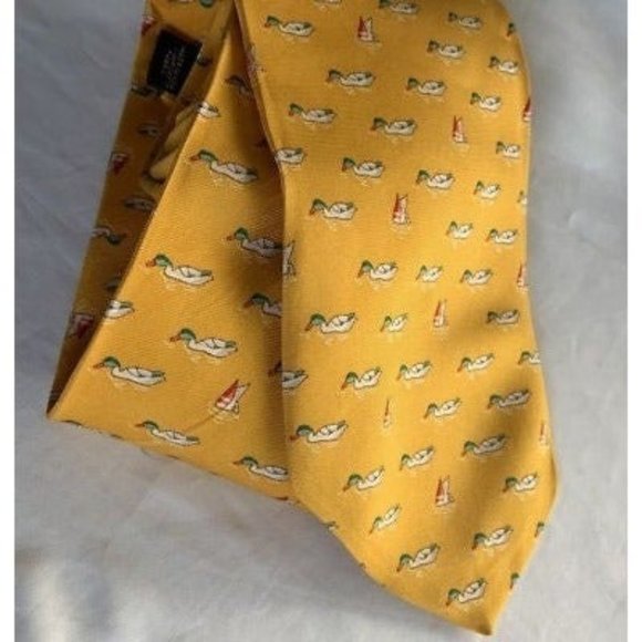 Brooks Brothers 346 Mens Tie Yellow Ducks - Picture 1 of 4